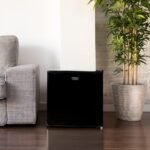 Cecotec Small Fridge Mini Minibar 46L GrandCooler 20000 SilentCompress Black E. Height 48.8 cm, Width 48.0 cm, Low Consumption, Reversible Door, Cyclic Operation, Black - Image 4