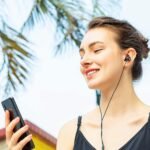 KLIM Fusion C - USB C Headphones with Sound Microphone - Brand New - Durable In-Ear Headphones - 5 Year Warranty - USB C Headphones for Android Phones -Black - Image 4