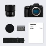 Panasonic LUMIX DC-S5M2XCE Mirrorless Full Frame Camera, LUMIX S 50mm F1.8 Lens, 4K 60P and 6K 30P Recording, Flip Screen, Wi-Fi, Phase Hybrid AF, Active IS, DMW-BLK22 Battery, Black - Imagen 9