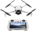 DJI Mini 3 (DJI RC) - Mini Drone with Remote Control and Camera, Lightweight and Foldable with 4K HDR Video, 38min Flight Time, Vertical Recording and Smart Functions - Imagen 2