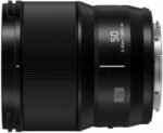 Panasonic LUMIX S Series Camera Lens, 50mm F1.8L Interchangeable Lens for Mirrorless Full Frame Digital Cameras, S-S50 Black - Imagen 2