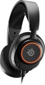 SteelSeries Arctis Nova 3 - Wired Gaming Headset Multisystem - Hi-Fi Controllers - 360° Spatial Audio - RGB Lights - Memory Foam Pads - Ultralight - PC, PS5, PS4, Switch - Imagen 2
