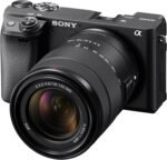 Sony Alpha 6400 mirrorless camera (APS-C) with 18-135mm f/3.5-5.6 lens, 24.2MP, 4K video, 0.02s ultra-fast autofocus and flip-up screen, ideal for travel photography and vlogging - Image 2